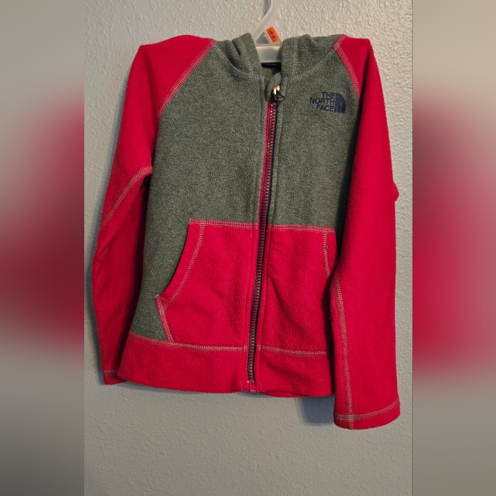 EUC The North Face Kids' Hoodie in RED and Gray 4T KIDS With Pockets.